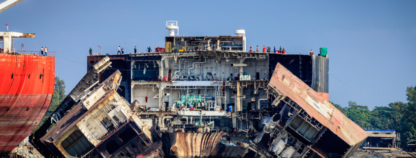 Accidents and Injuries Among Ship-Breakers in Mobile, Alabama